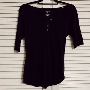 Black short sleeve